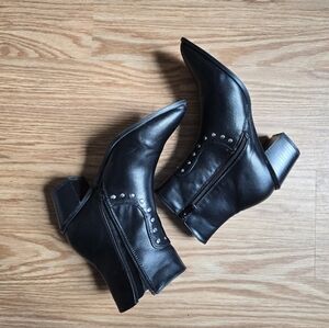 Lulus Waverd Black Pointed-Toe Studded Ankle Booties Size 8.5